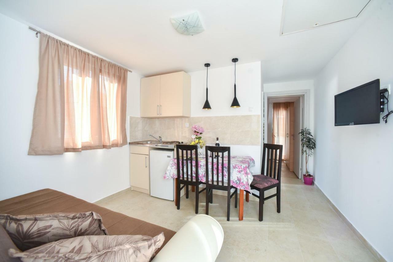 Apartmani Bonik Budva Bagian luar foto