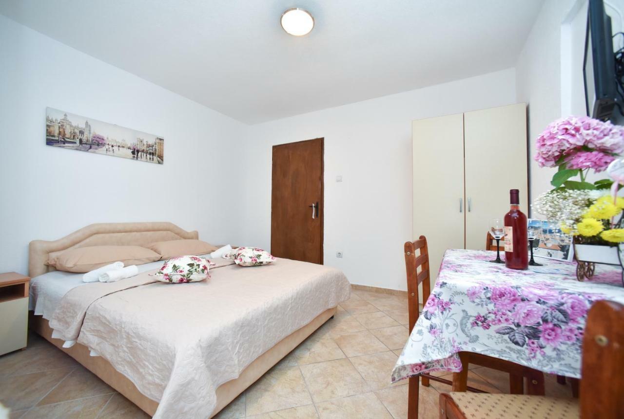 Apartmani Bonik Budva Bagian luar foto