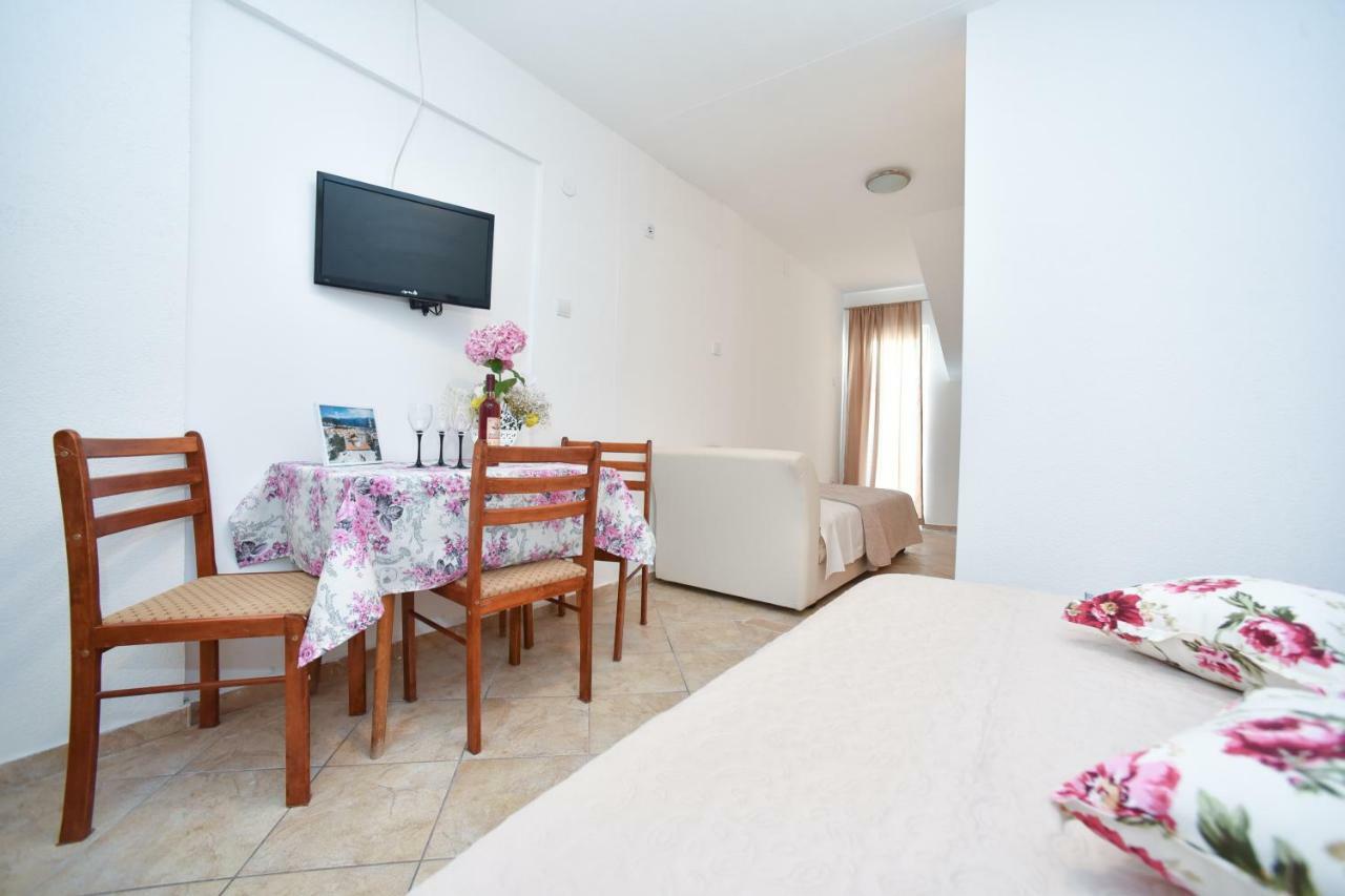 Apartmani Bonik Budva Bagian luar foto