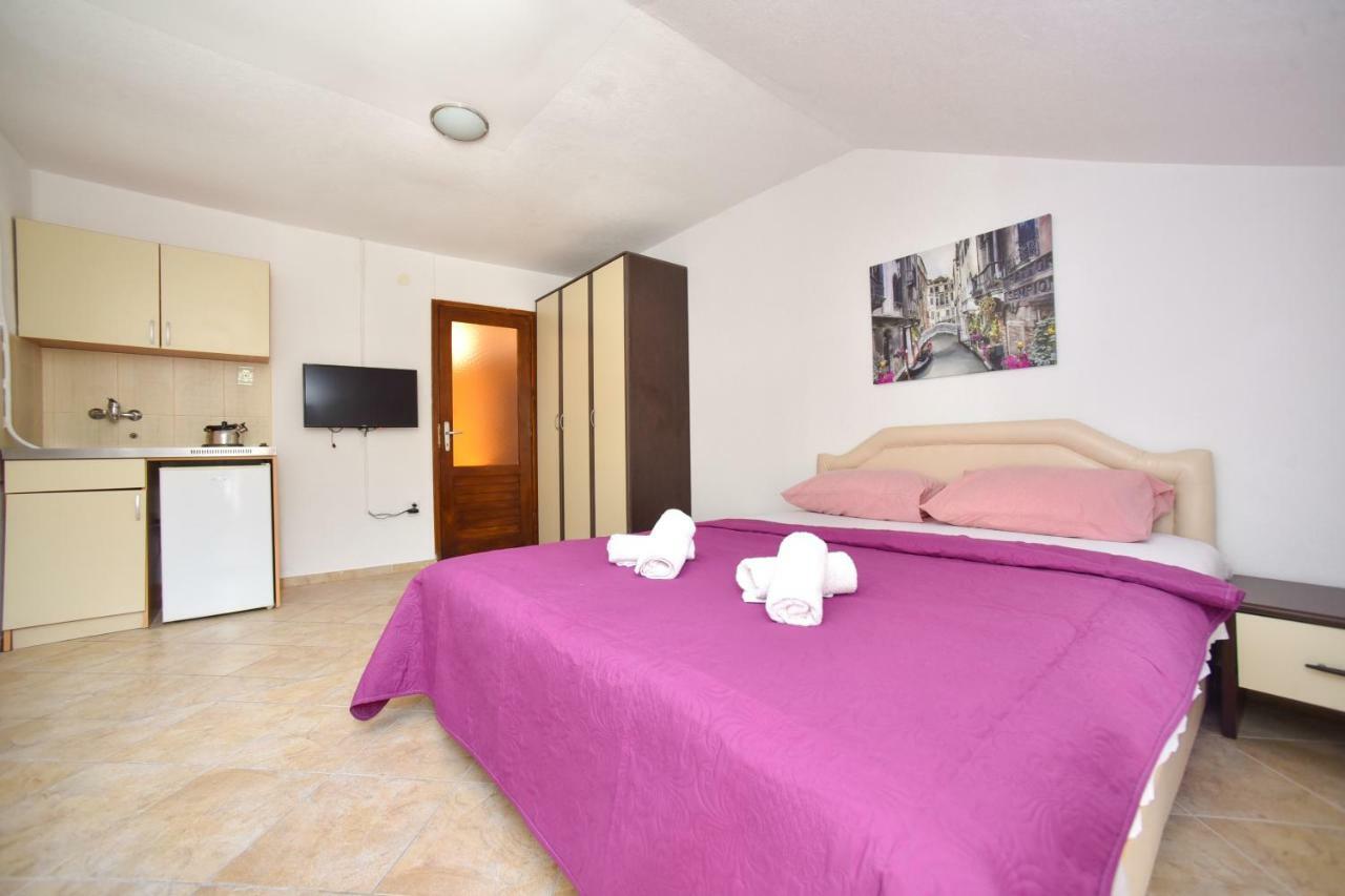 Apartmani Bonik Budva Bagian luar foto