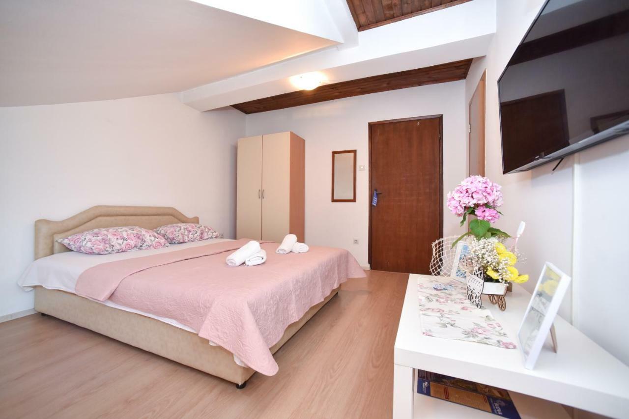 Apartmani Bonik Budva Bagian luar foto